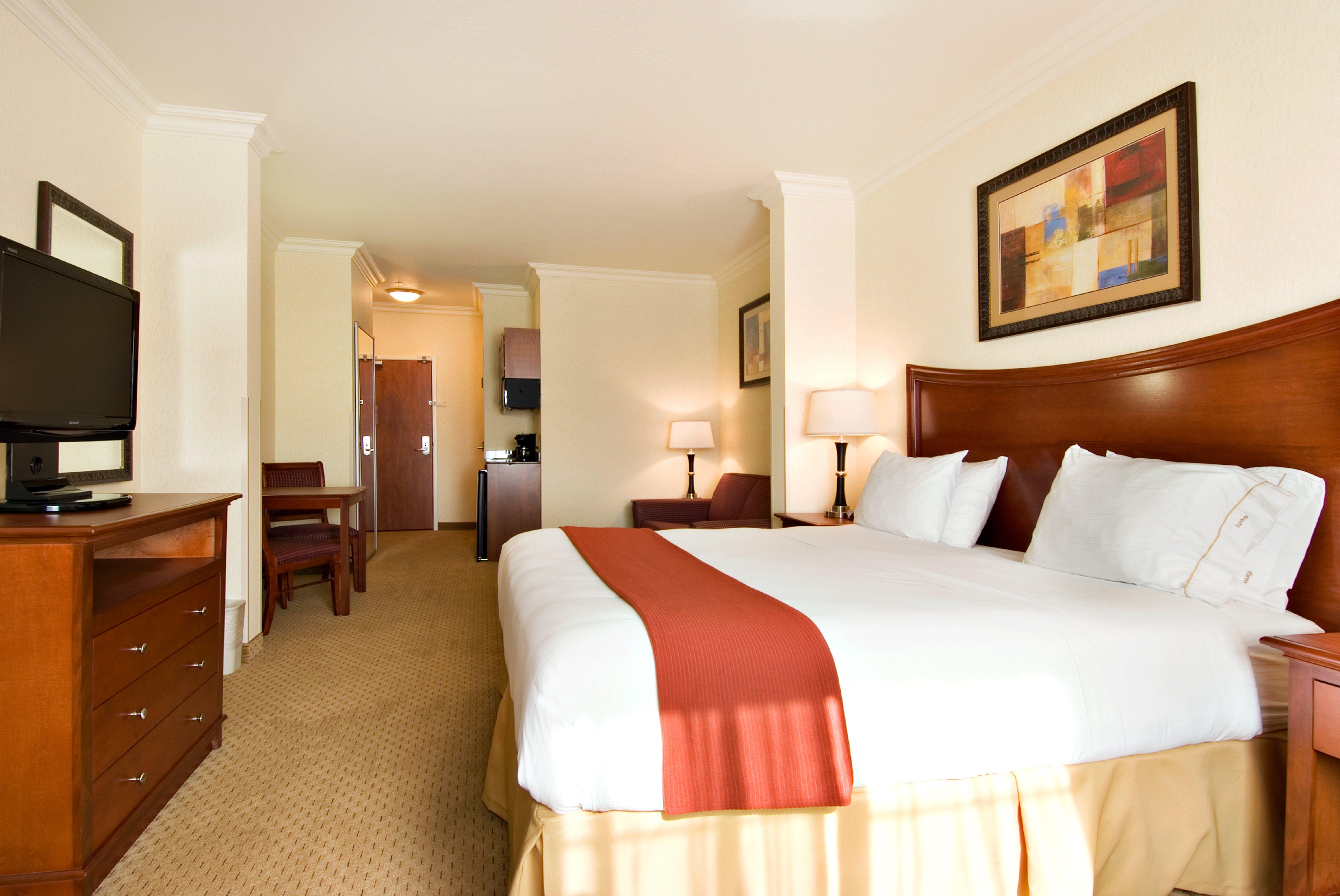 Holiday Inn Express And Suites Klamath Кламат Фолс Екстериор снимка