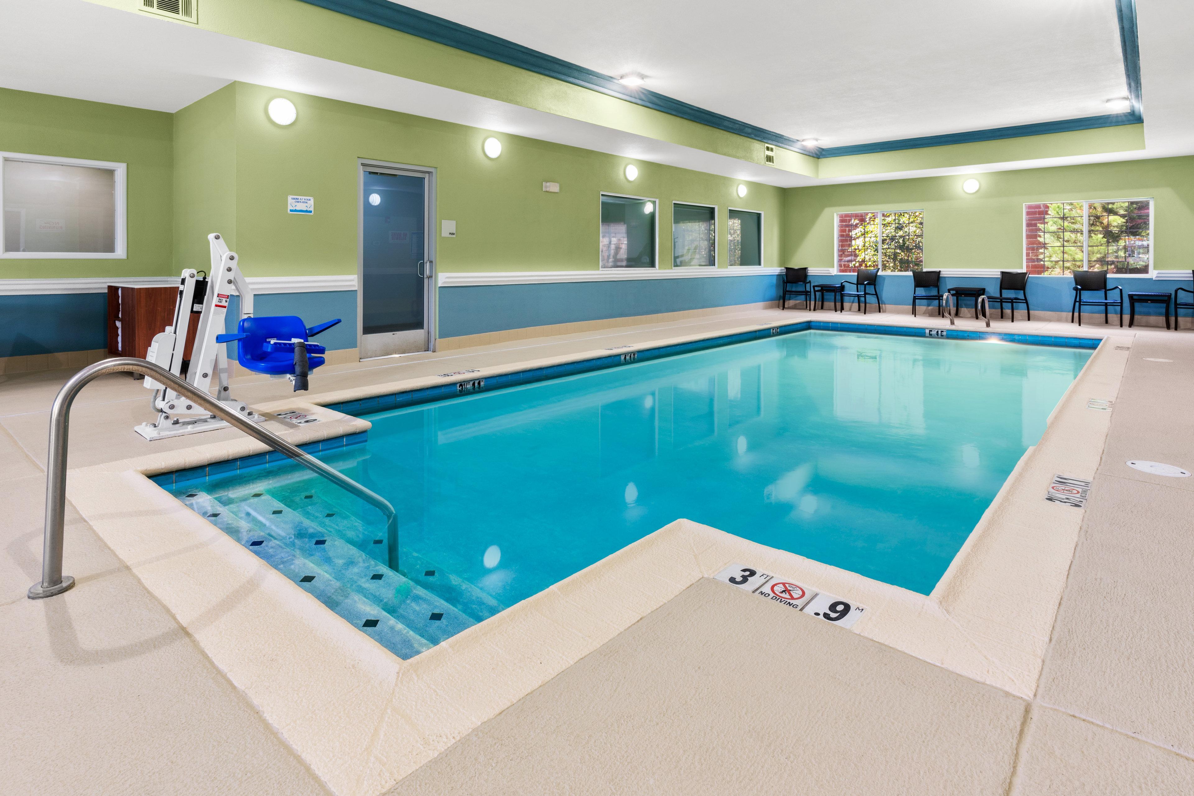 Holiday Inn Express And Suites Klamath Кламат Фолс Екстериор снимка