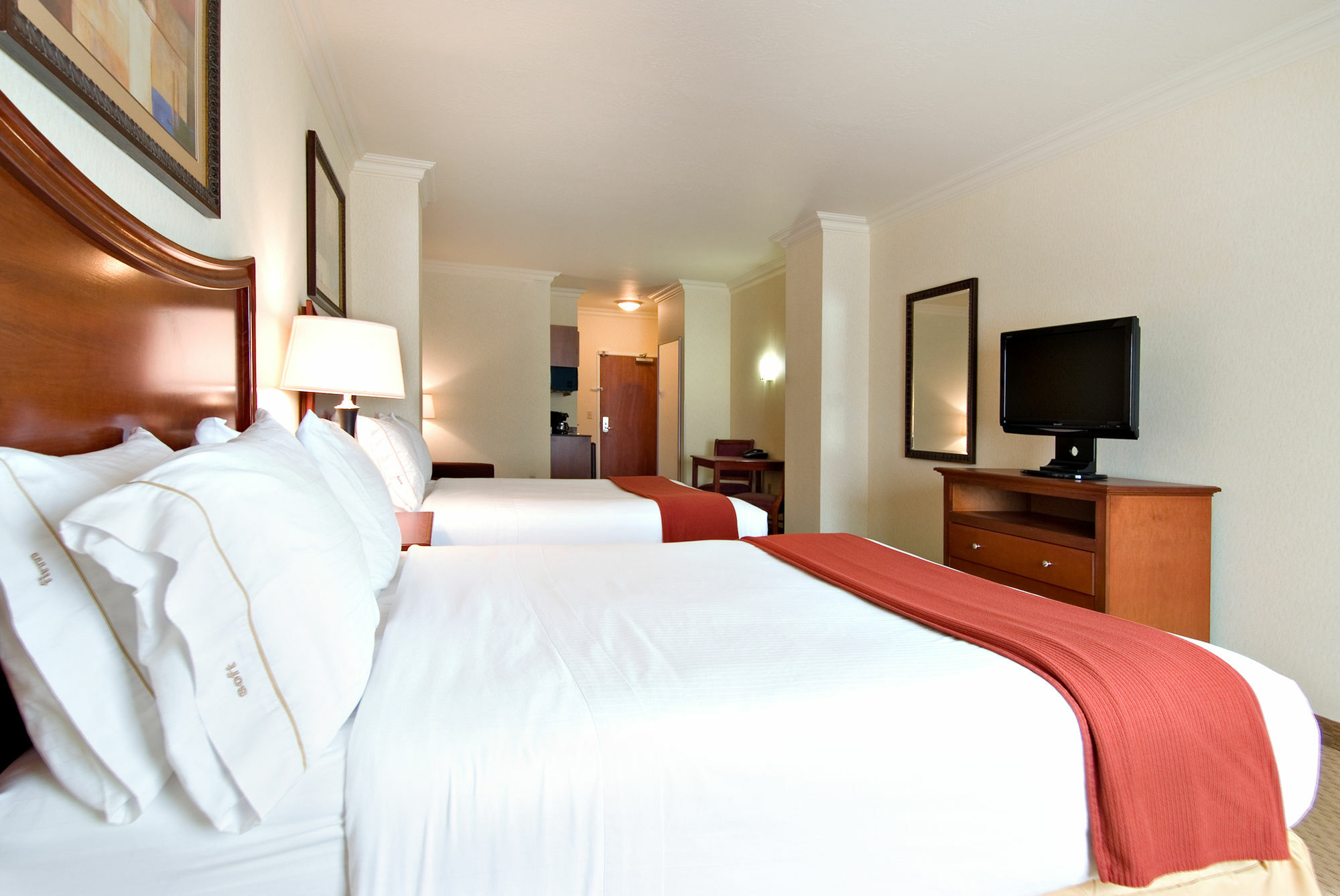 Holiday Inn Express And Suites Klamath Кламат Фолс Екстериор снимка