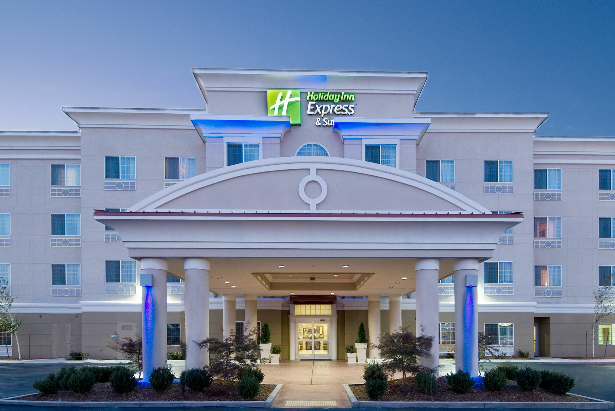 Holiday Inn Express And Suites Klamath Кламат Фолс Екстериор снимка